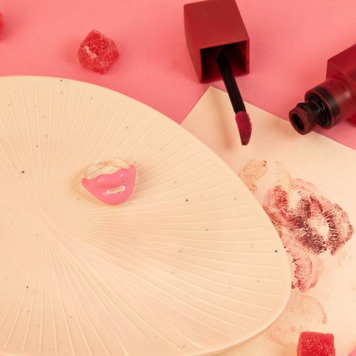 Bella Pink Kiss Me Ring