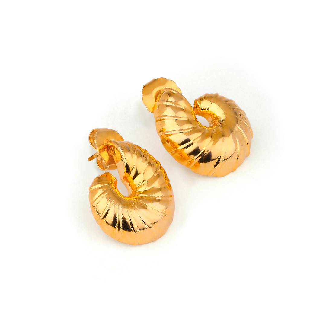 Gold Shell Earring