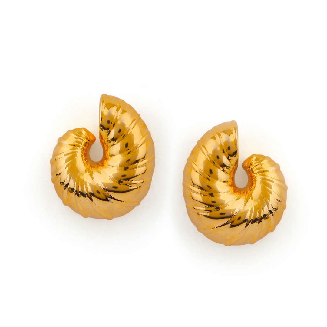 Gold Shell Earring